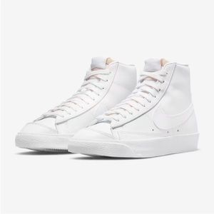 NEW Women’s Nike Mid 77 Blazers sneaker shoe WHITE 6.5